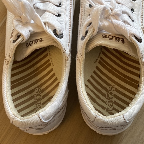 TAOS STAR SNEAKER SHOE 8.5 (38) - Picture 4 of 10